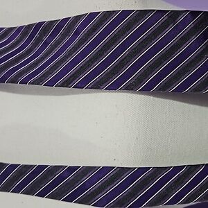 Calvin Klein slim Men's Tie purple black silver